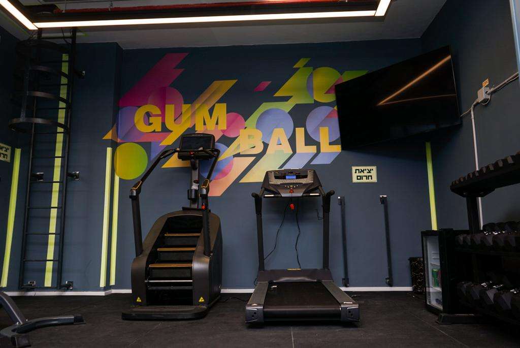 GUM BALL PAY- בניין אמפא הרצליה פיתוח
