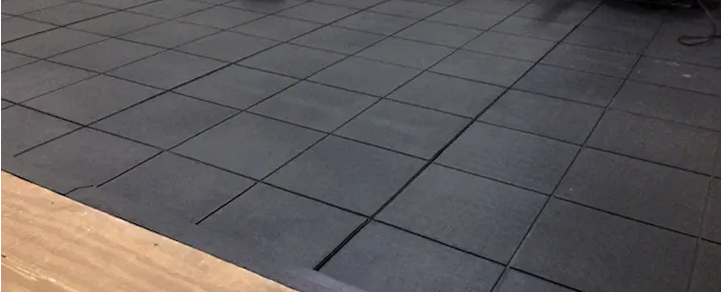אריח גומי פרימיום 0.50X0.50 עובי 20 מ”מ — תמונה 2